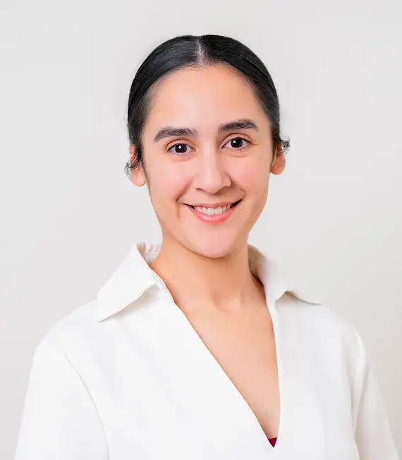 Portrait of Esther Moreno, Administrative Coordinator at Retina Vision Consultants